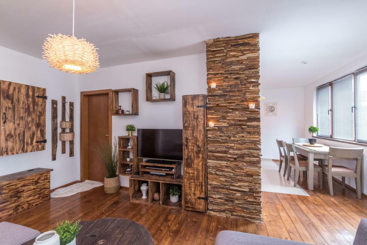 Apartment ★ Chic & Elegant 1 Bedroom In Eagle's Nest Complex ★ Close To Gondola And Bar Street