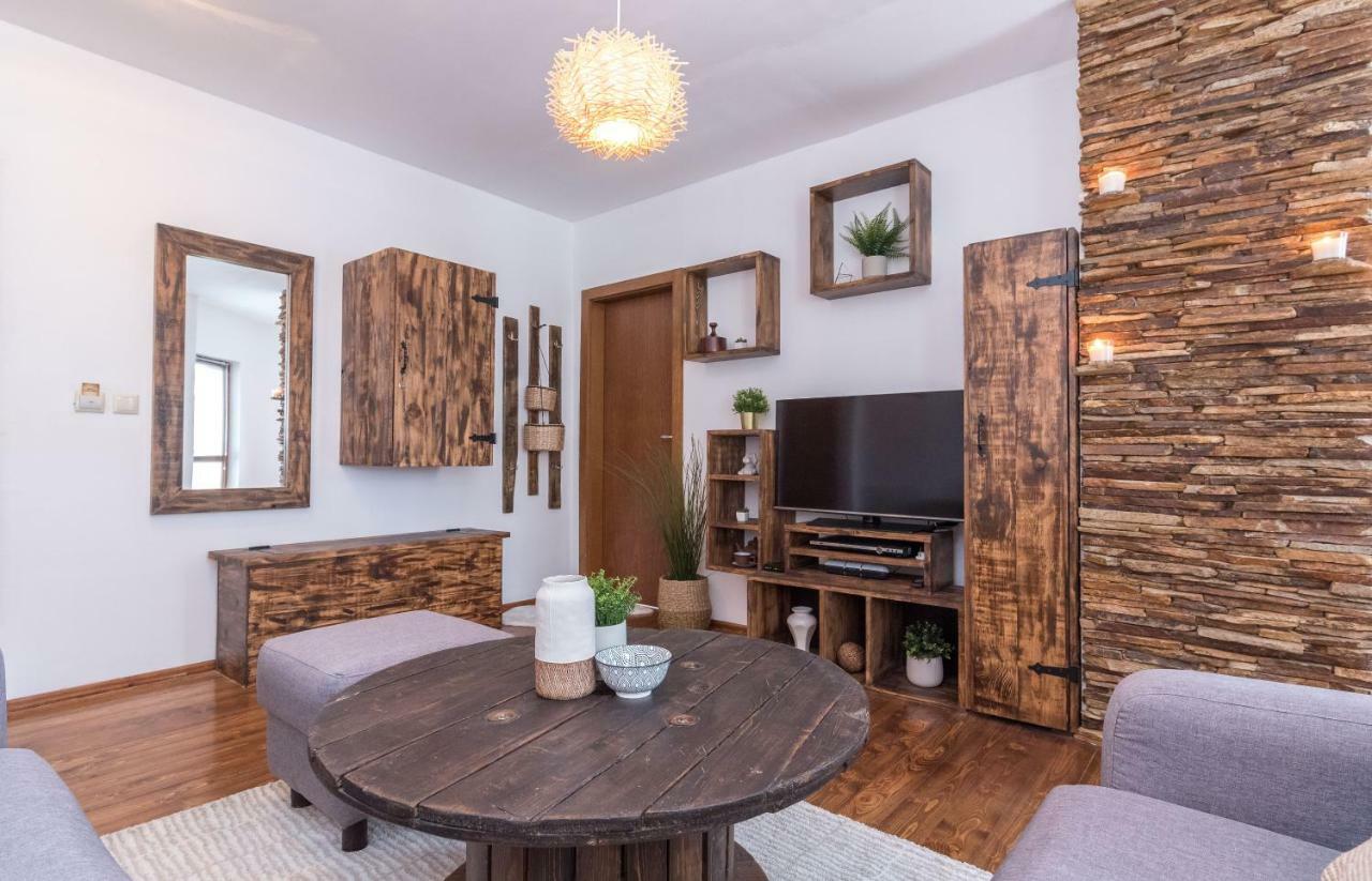 ★ Chic & Elegant 1 Bedroom In Eagle's Nest Complex ★ Close To Gondola And Bar Street Apartment